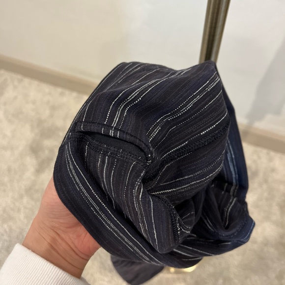 Lululemon High Times | Size 4 | Stripes | High Rise | GREAT Condition - Picture 3 of 5